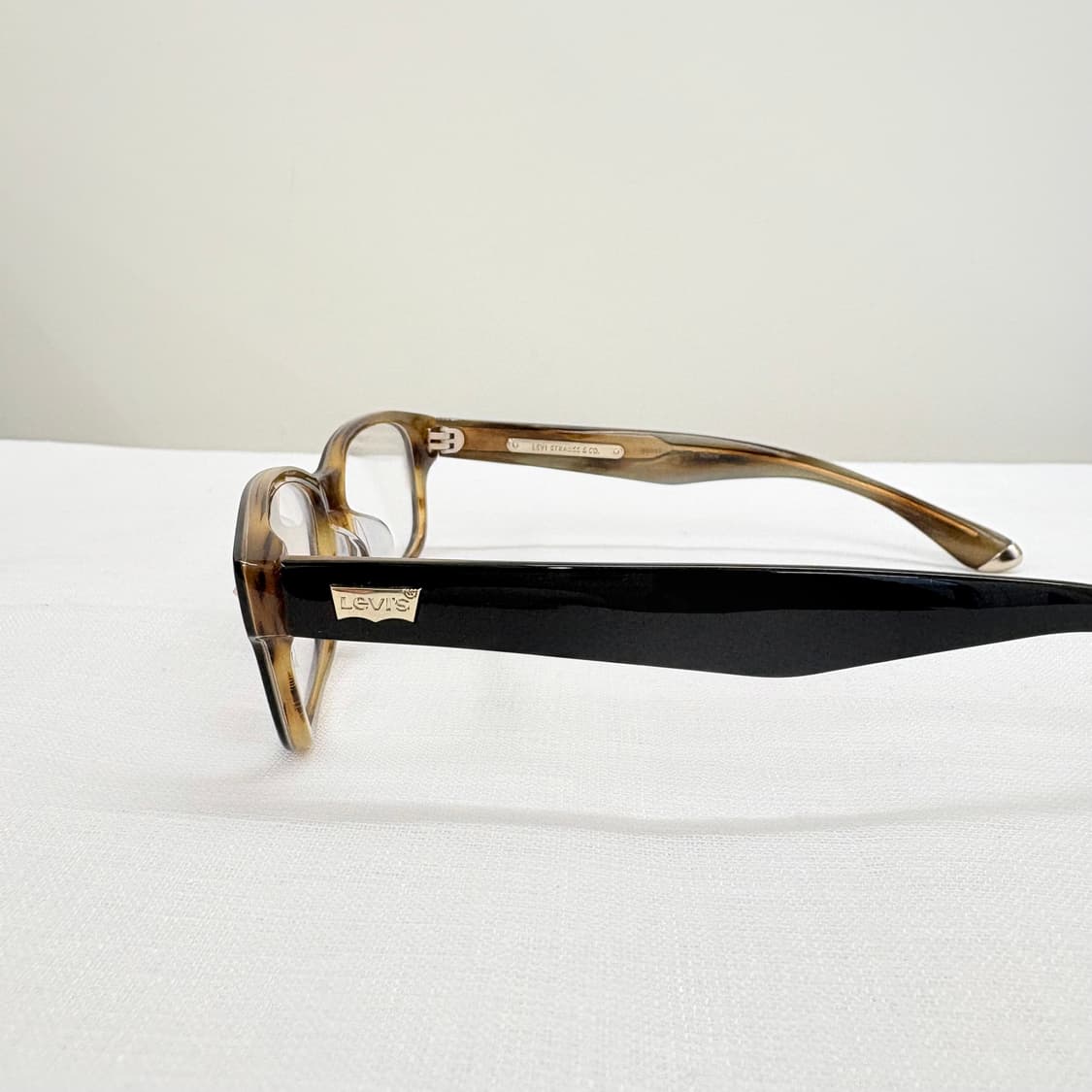 LEVI'S 리바이스 블랙골드 빈티지 뿔테 상품이미지5