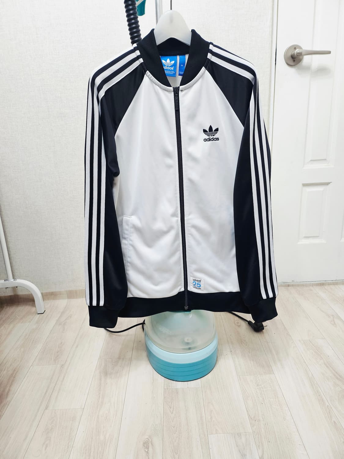 (100)L ☆초대장급☆ 아디다스 파이어버드 니고베어 [흰검] 트랙탑져지 상품이미지1