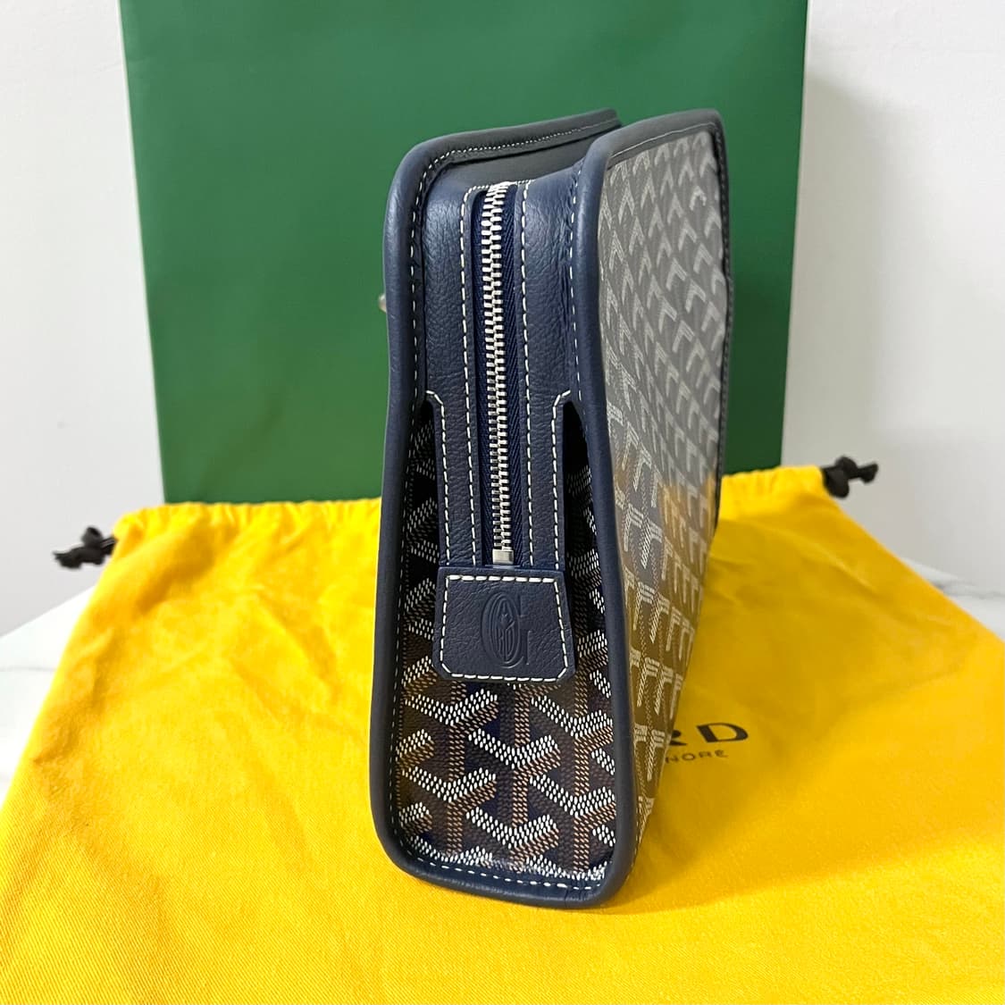 [미사용 새상품] 고야드 쥬방스 MM 네이비 클러치 백 가방 상품이미지8