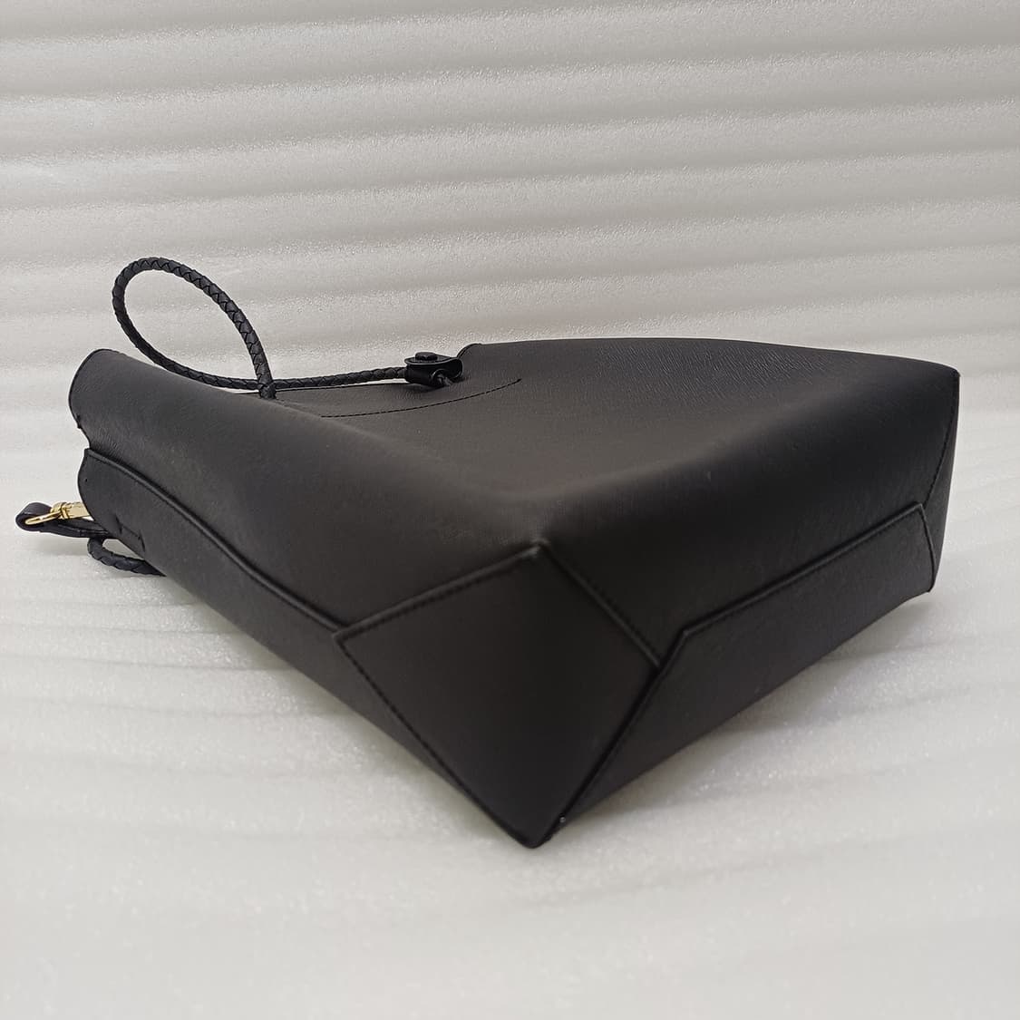 정품 질스튜어트 페이퍼백 가죽 가방 토트백 크로스백 블랙 사랑봉봉 상품이미지8