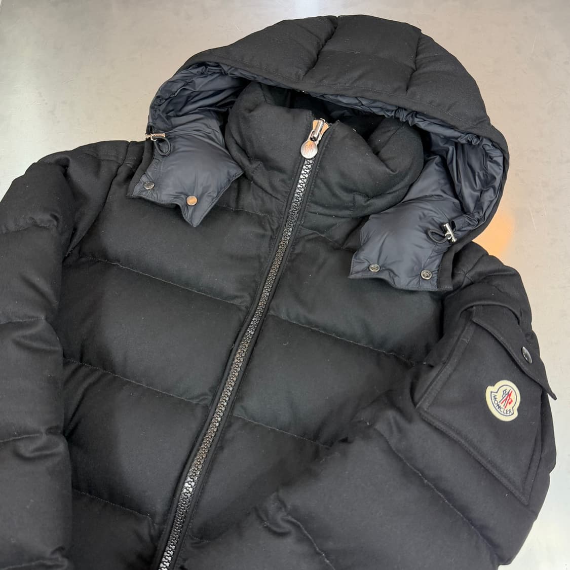 [리오브] 몽클레어 몽제네브르 와펜 패치 패딩 상품이미지3