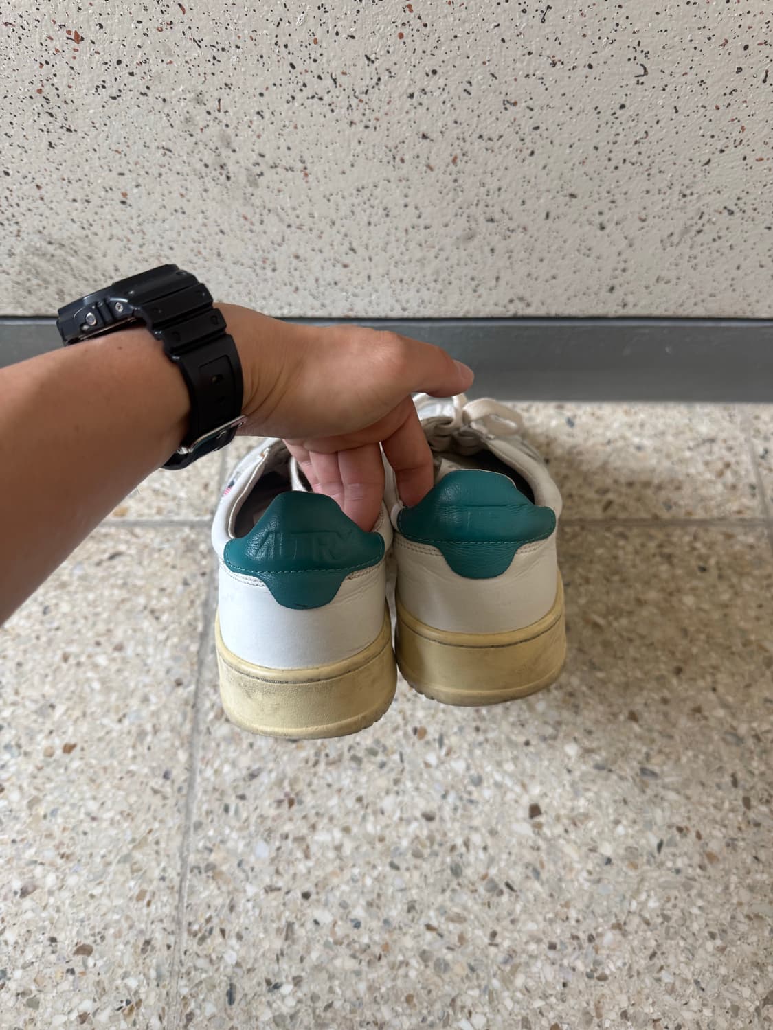 오트리 메달리스트 42size🔥(265-270) 상품이미지4