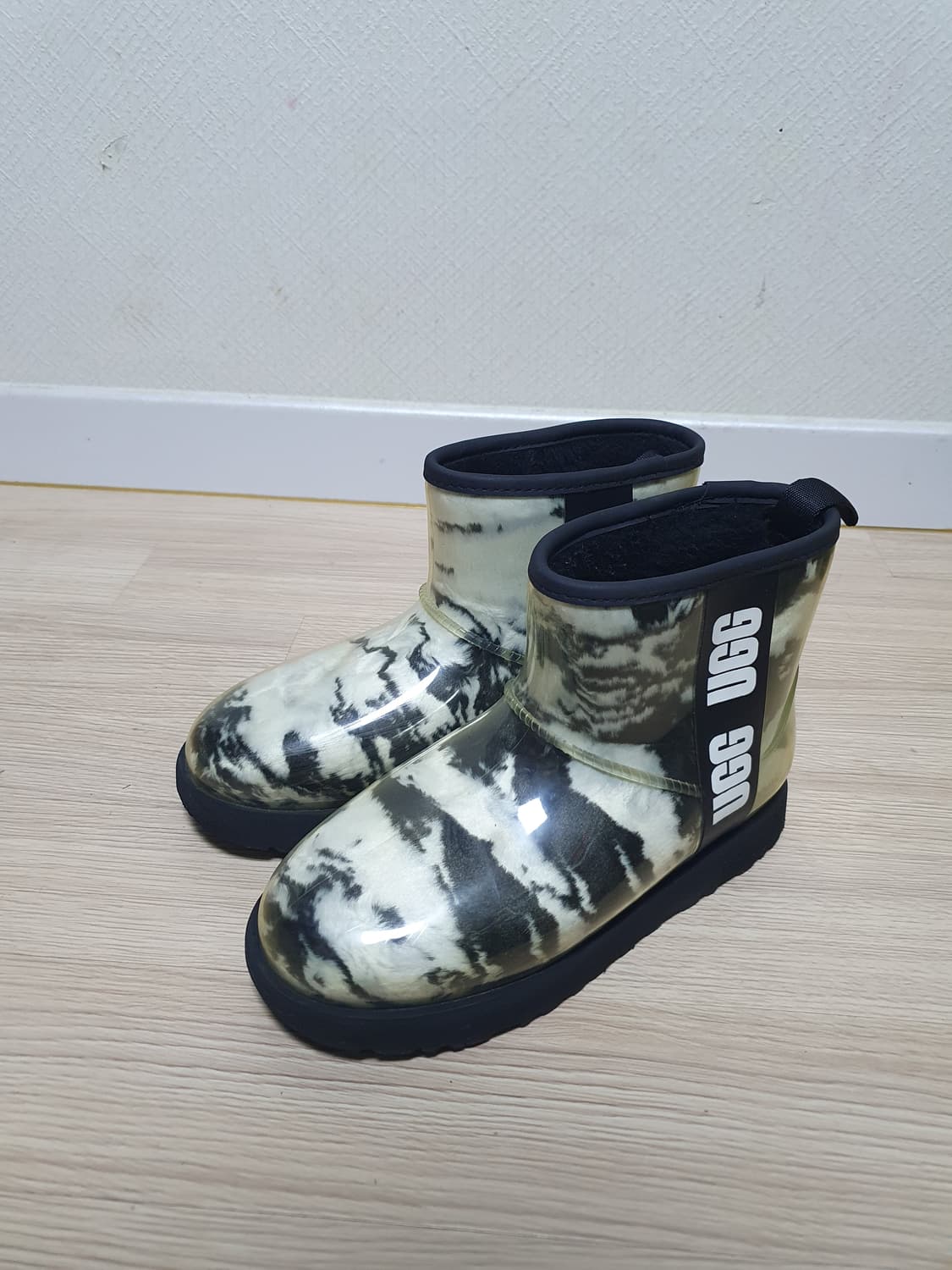 UGG 어그 클래식 부츠 240 상품이미지4