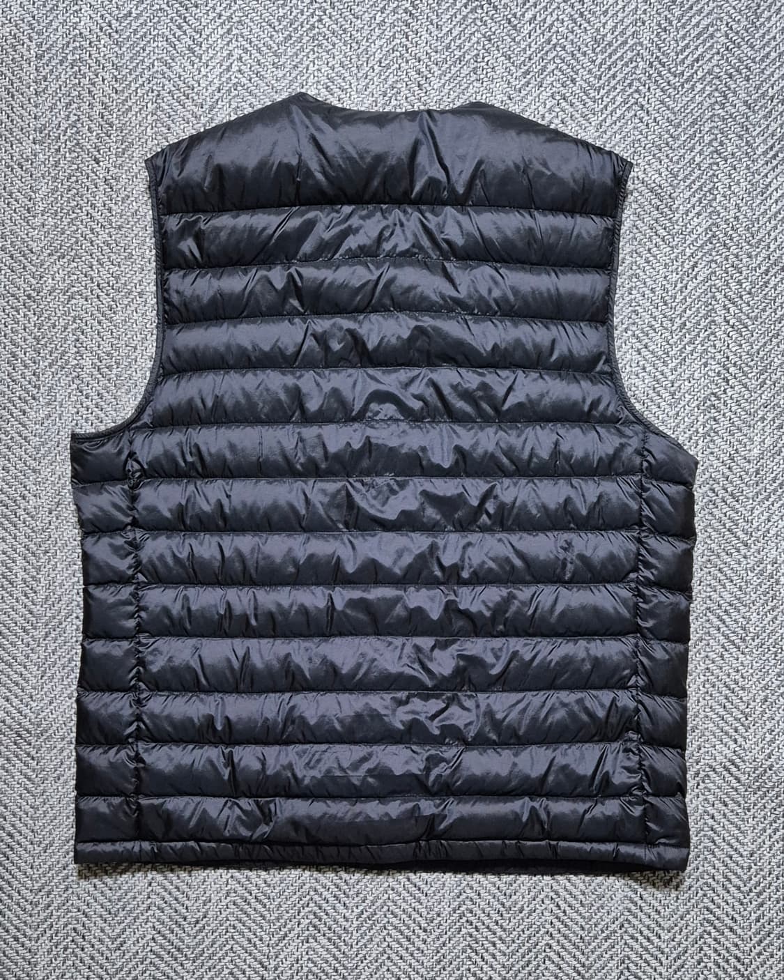 유니클로 경량패딩조끼 XL 블랙 상품이미지2