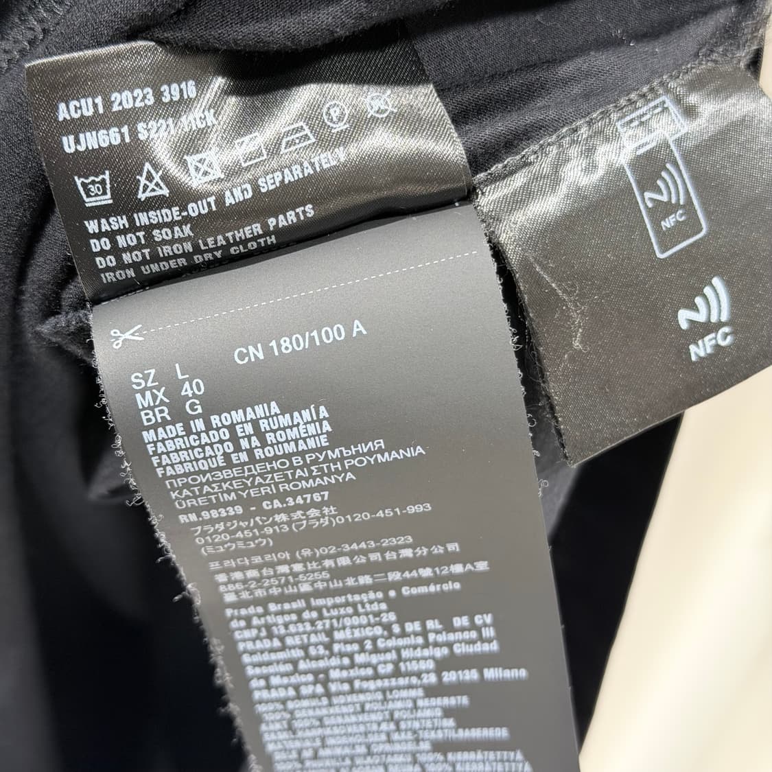 (A+/L) / 프라다 삼각로고 리나일론 포켓 반팔 티셔츠 블랙 상품이미지7