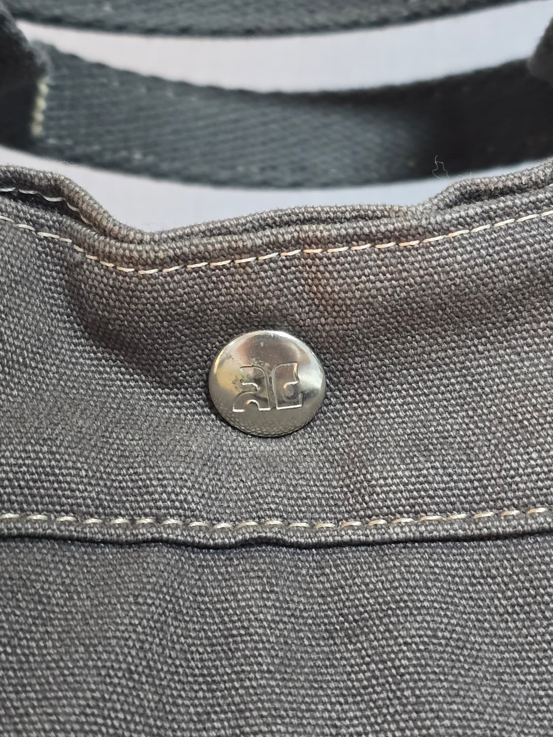 Courreges 꾸레쥬 챠콜 패브릭 캔버스 토트백 상품이미지2