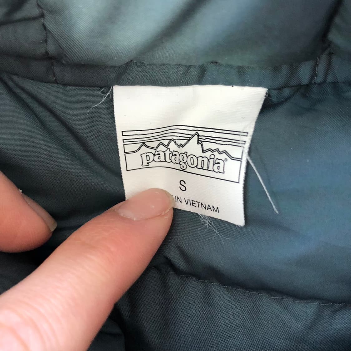 파타고니아 리버시블 패딩조끼 상품이미지8