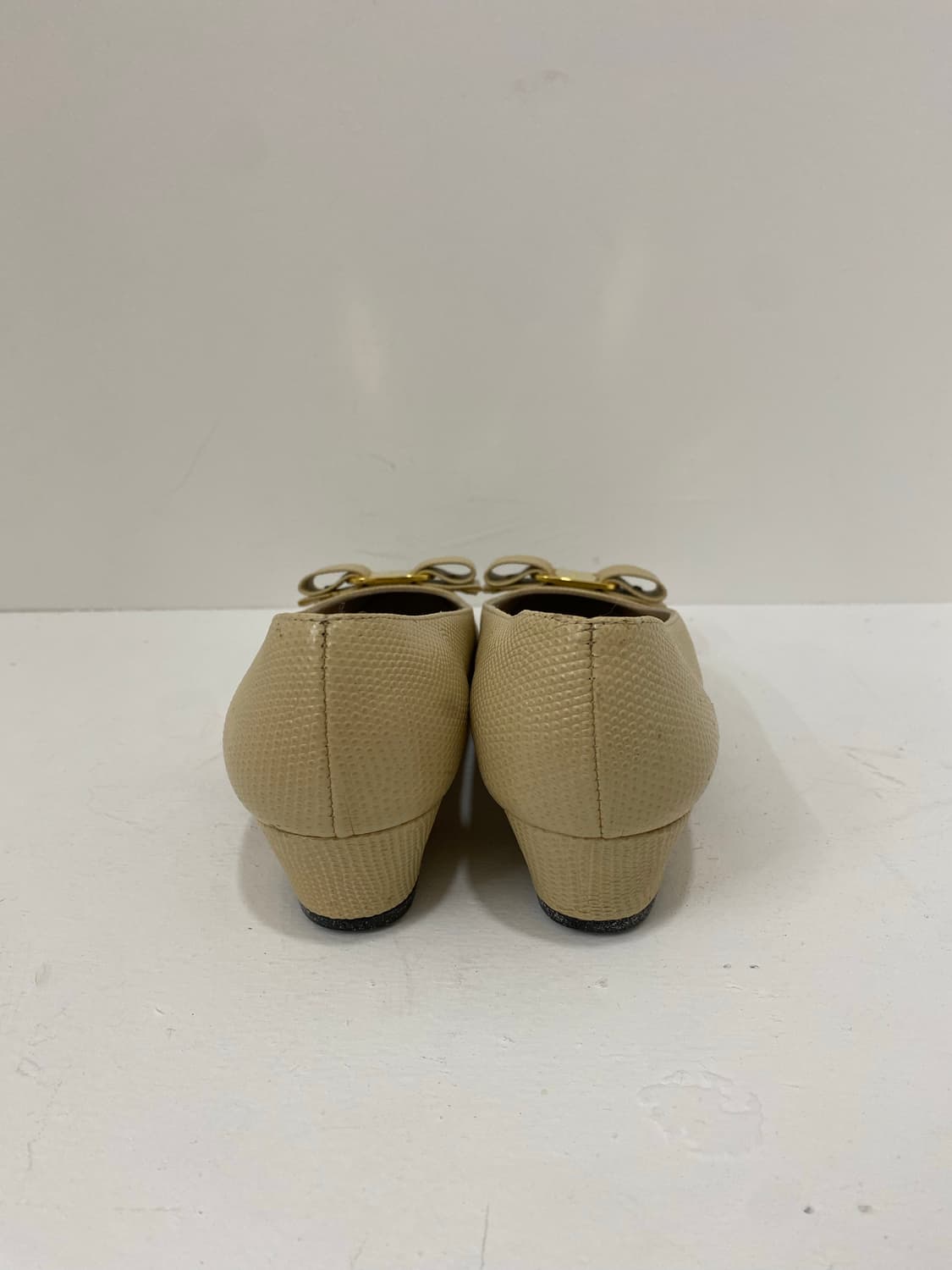 Ferragamo 베이지 리본 슈즈 상품이미지4