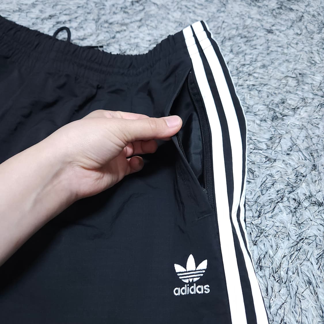 아디다스) XL 남자 와이드핏 3S 카고팬츠 / 왕눈이샵 상품이미지3