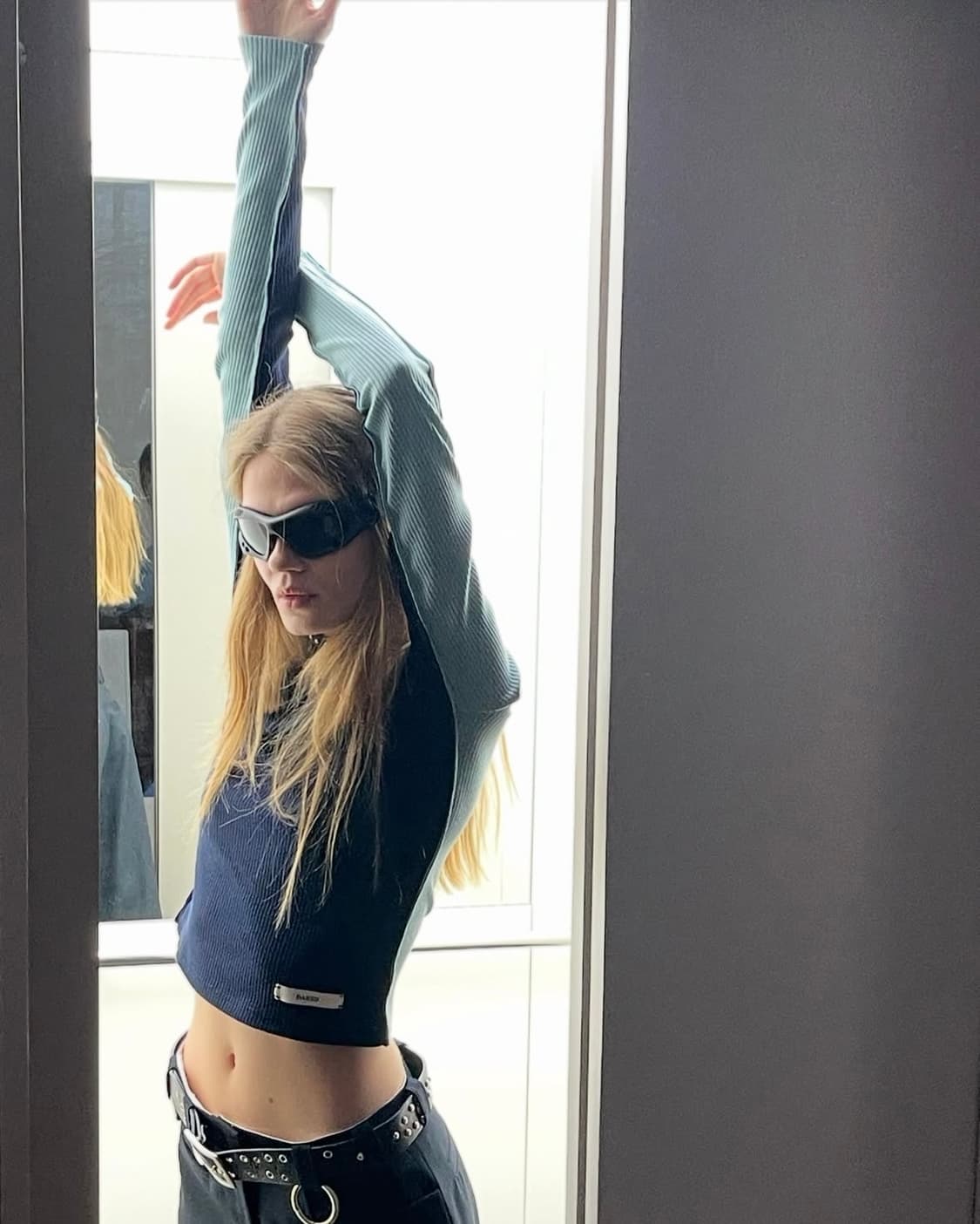 데어드 하프앤하프 롱슬리브 네이비 상품이미지2