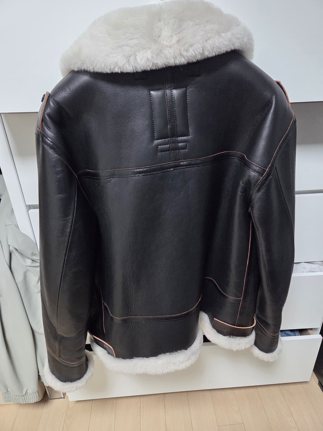 디아프바인 B-3 무스탕 상품이미지1