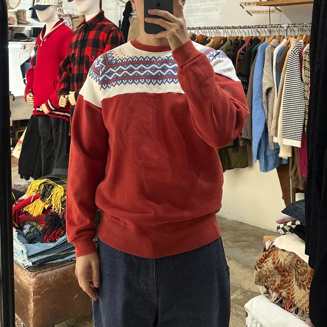 (착용컷) BEAMS 스노우 패턴 스웻 셔츠 (남성용 100) 상품이미지3