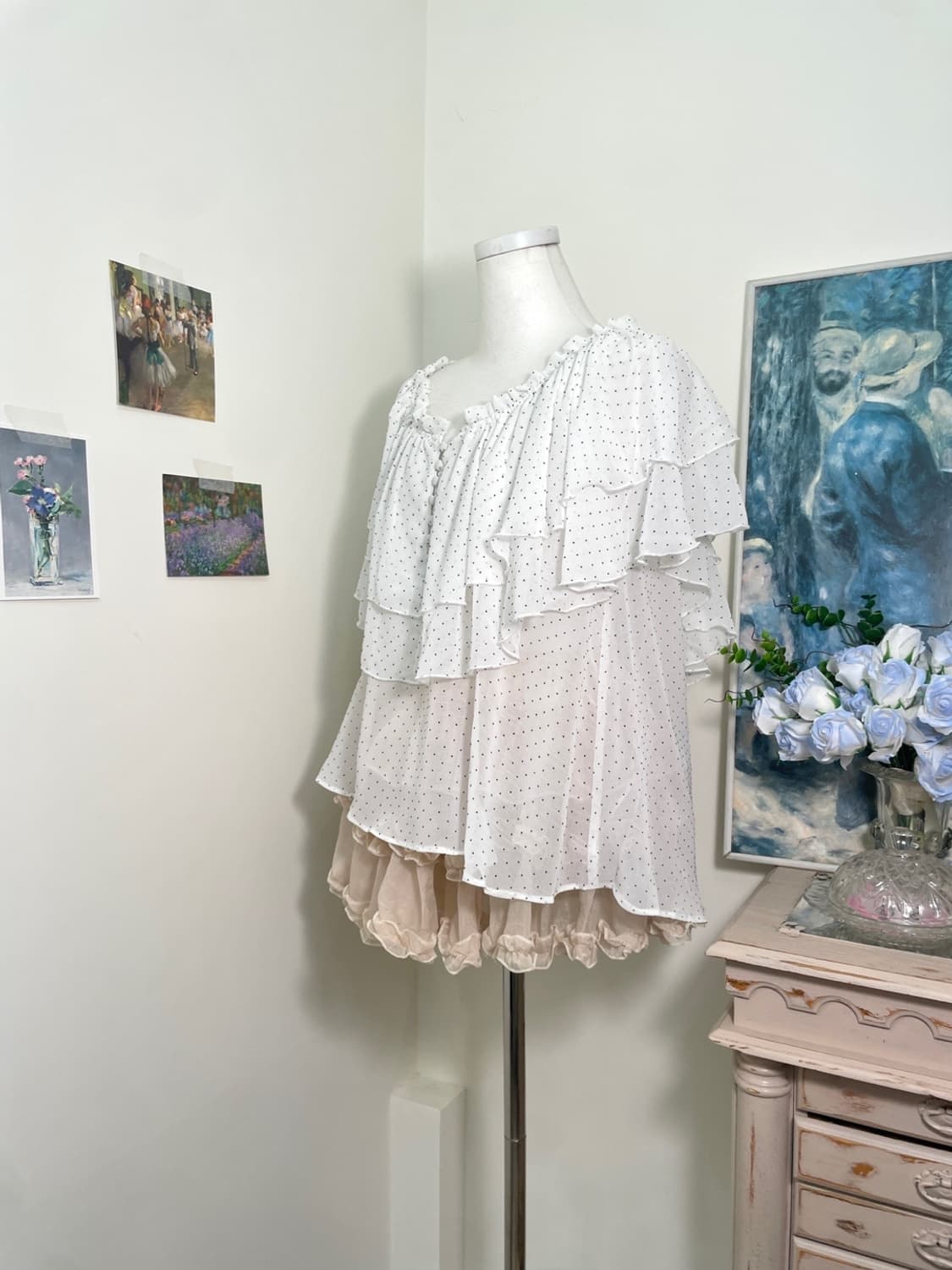 white dot ruffle button blouse 상품이미지2