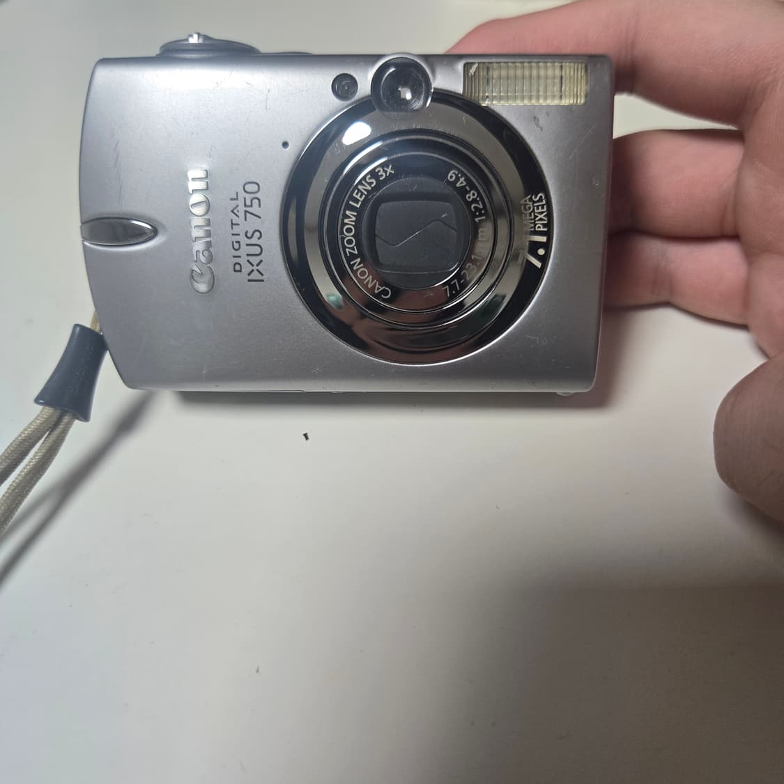 캐논 익서스 750 디지털 카메라 상품이미지1