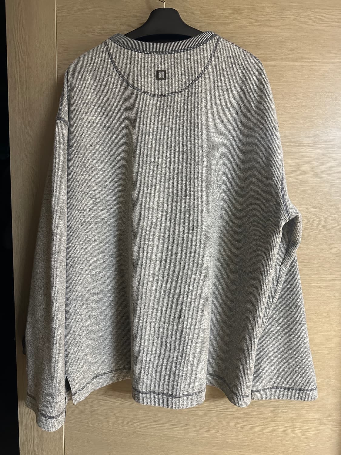 [50]우영미 25FW 그레이 니트 스웨트셔츠 상품이미지2