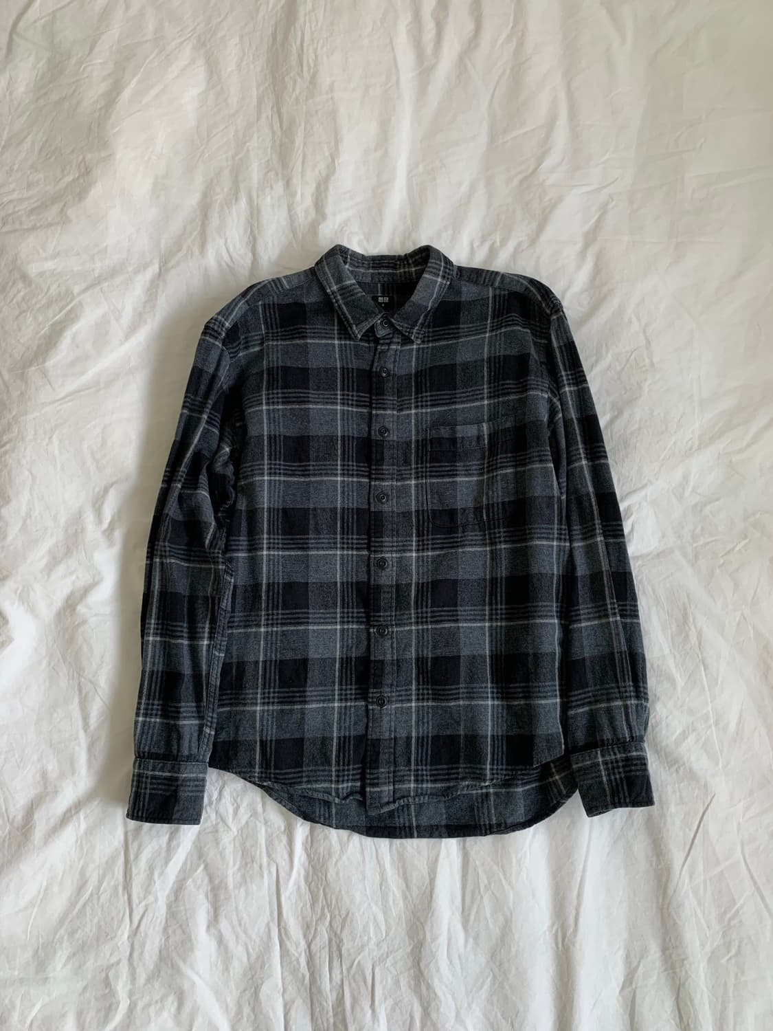 UNIQLO 블랙 체크 셔츠 상품이미지1