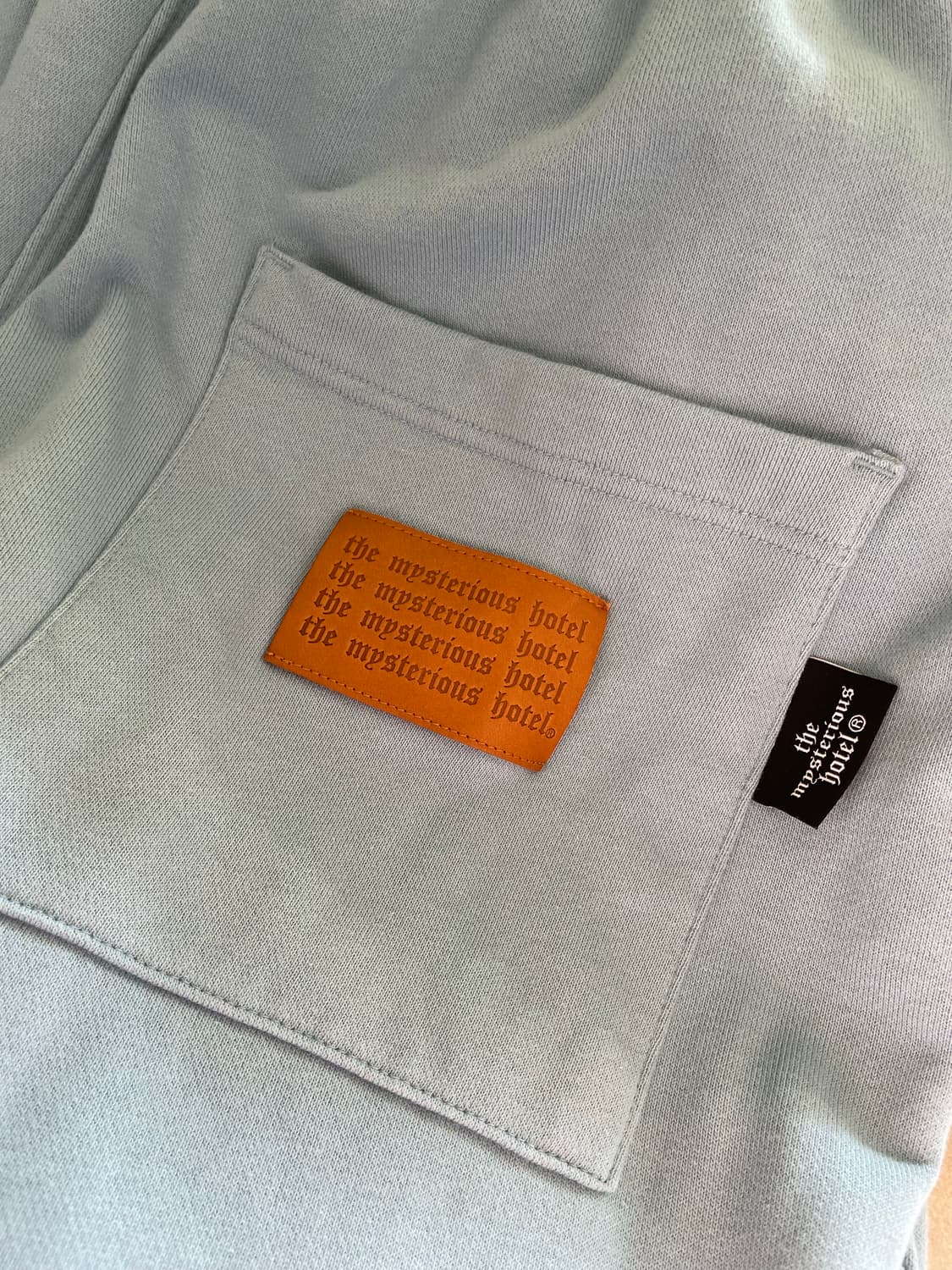 더미스테리어스호텔 컷 오프 배기 팬츠 블루 상품이미지9