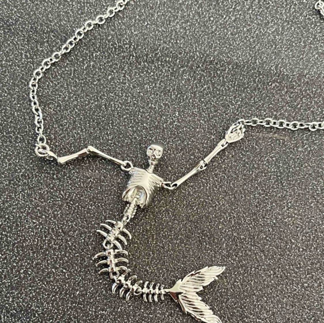 비비안웨스트우드 아카이브 스켈레톤 팬던트 목걸이  상품이미지3