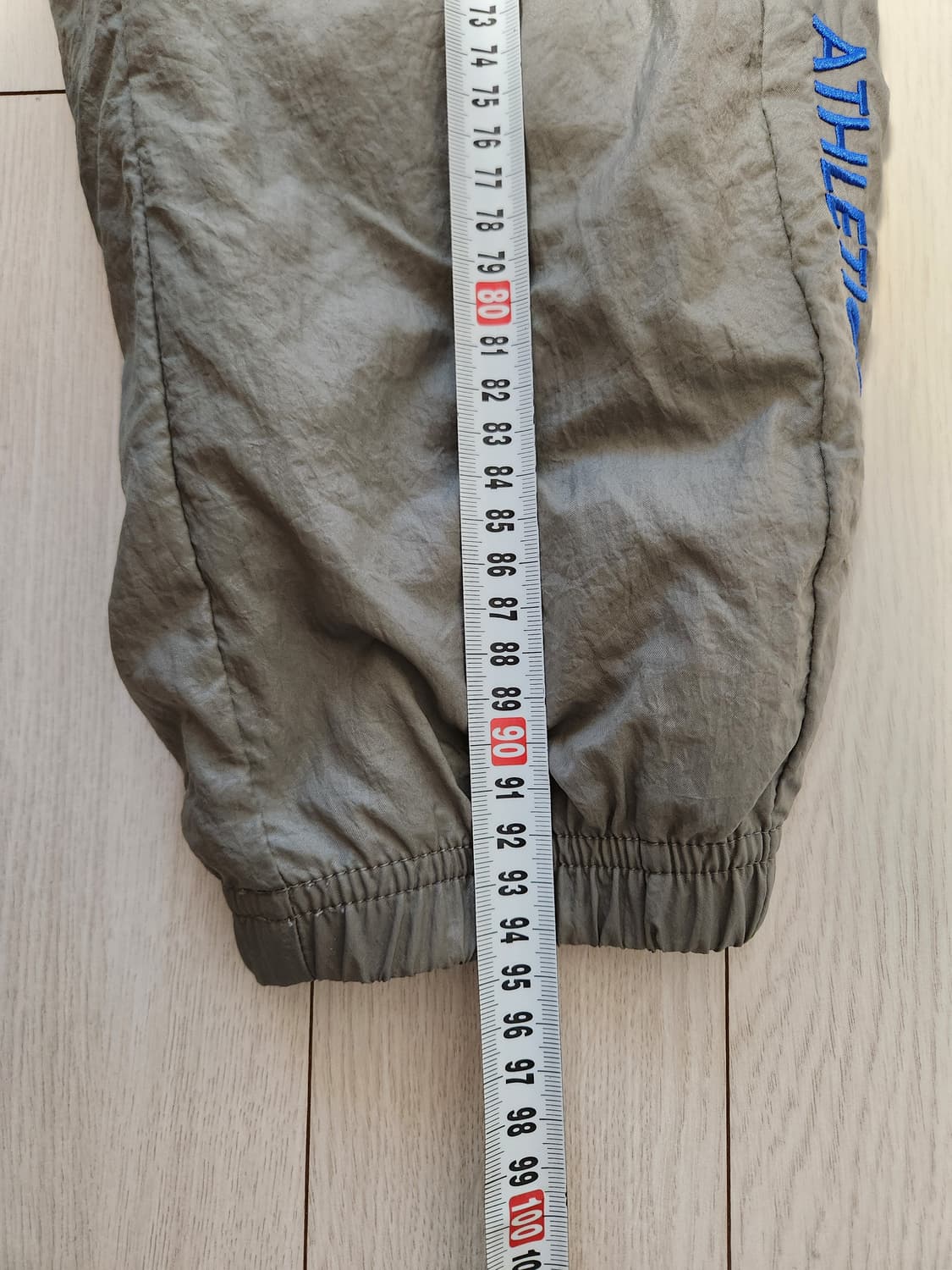 나이키 애슬레틱스 우븐 후드집업 바람막이 상하의 세트 사이즈95 m

여 상품이미지7