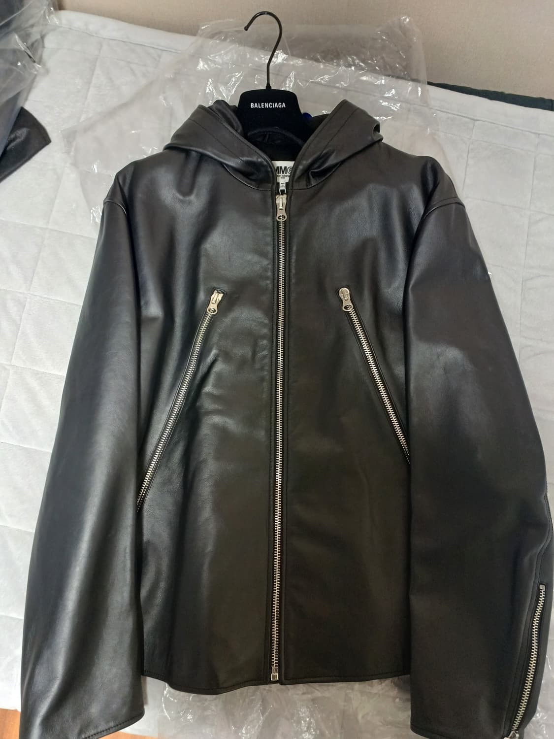 주말특가) 메종 마르지엘라 MM6 후드 리얼레더 자켓 M사이즈 새상품 상품이미지3