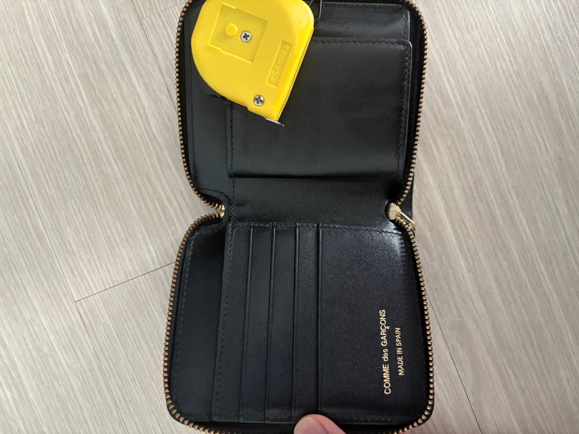 꼼데가르송 지갑 상품이미지1