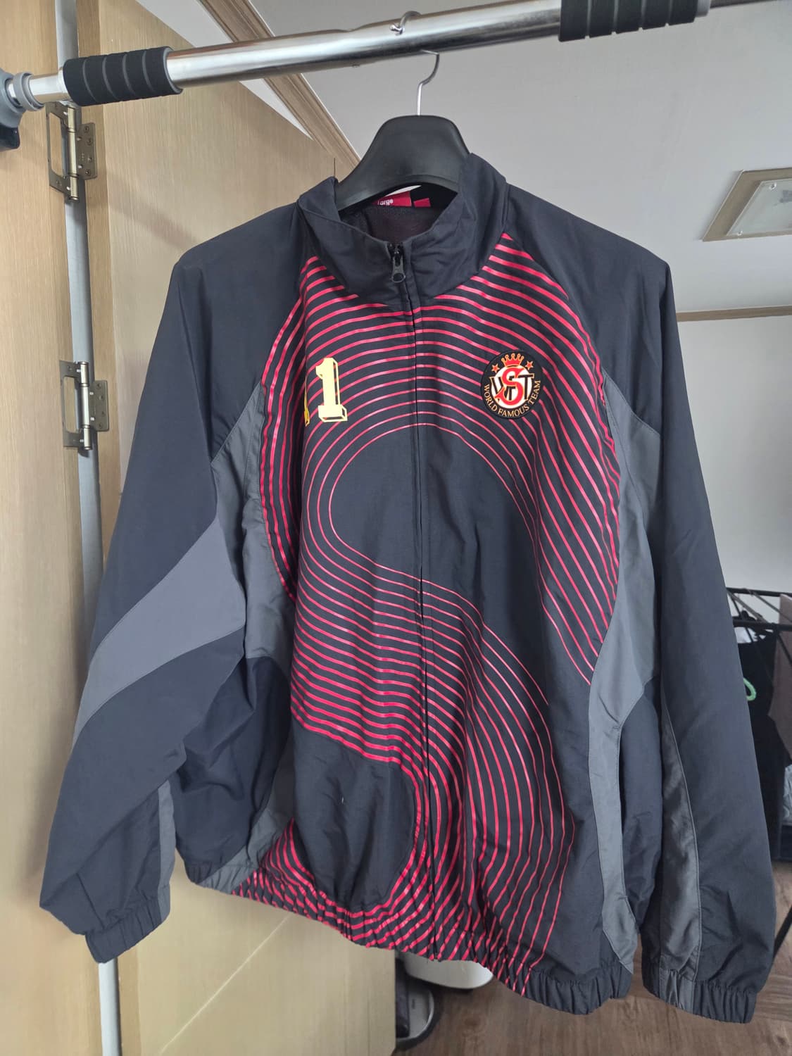 슈프림 S로고 트랙자켓 L 블랙팝니다 상품이미지1