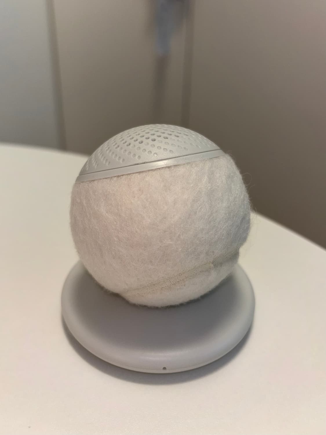 HearO Off-white Speaker 히어오 테니스공 스피커 상품이미지4