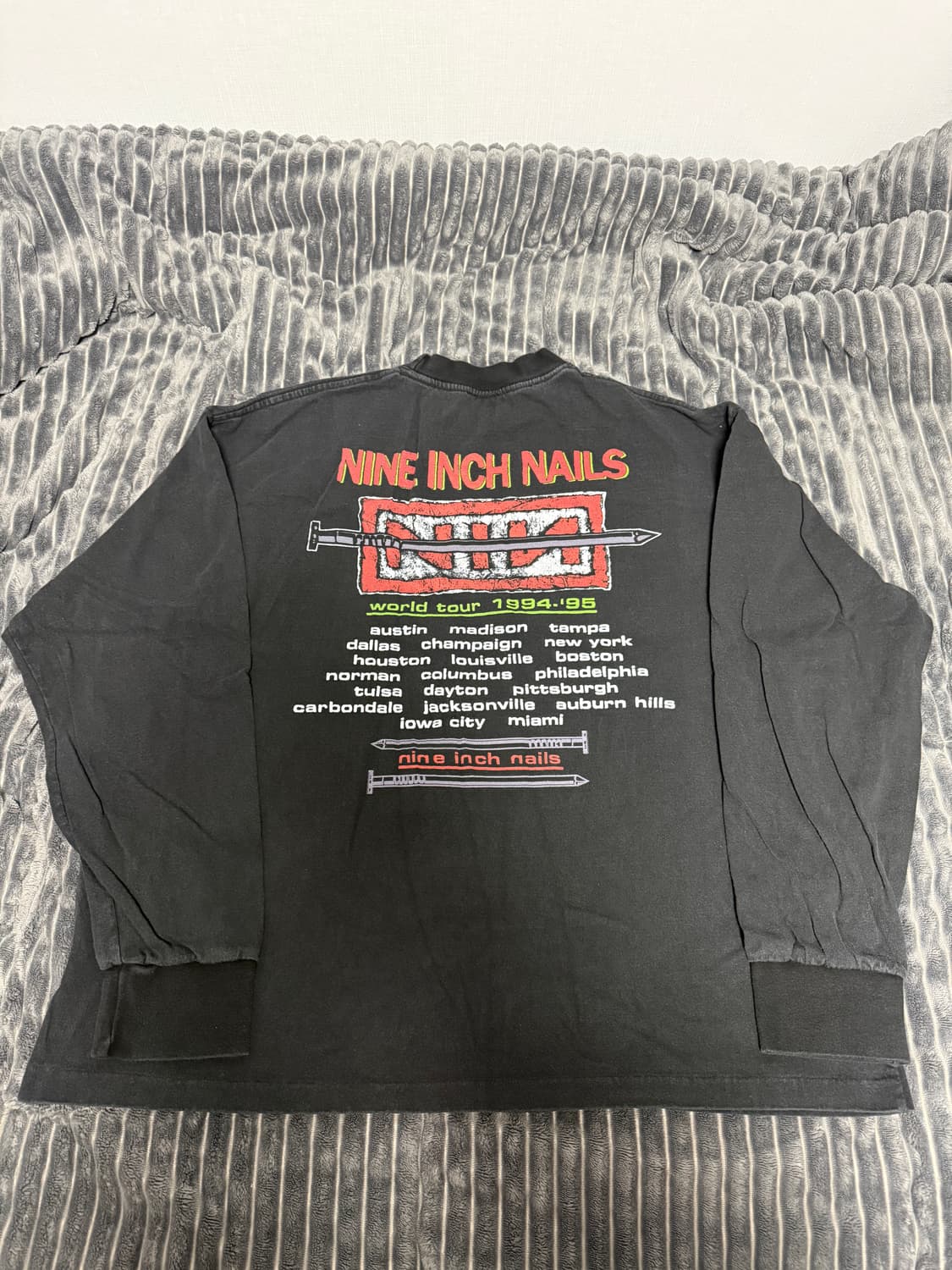 nin 나인 인치 네일스 롱슬리브 2사이즈 도넛리벤지 블랙아웃 뤡코즈 상품이미지2