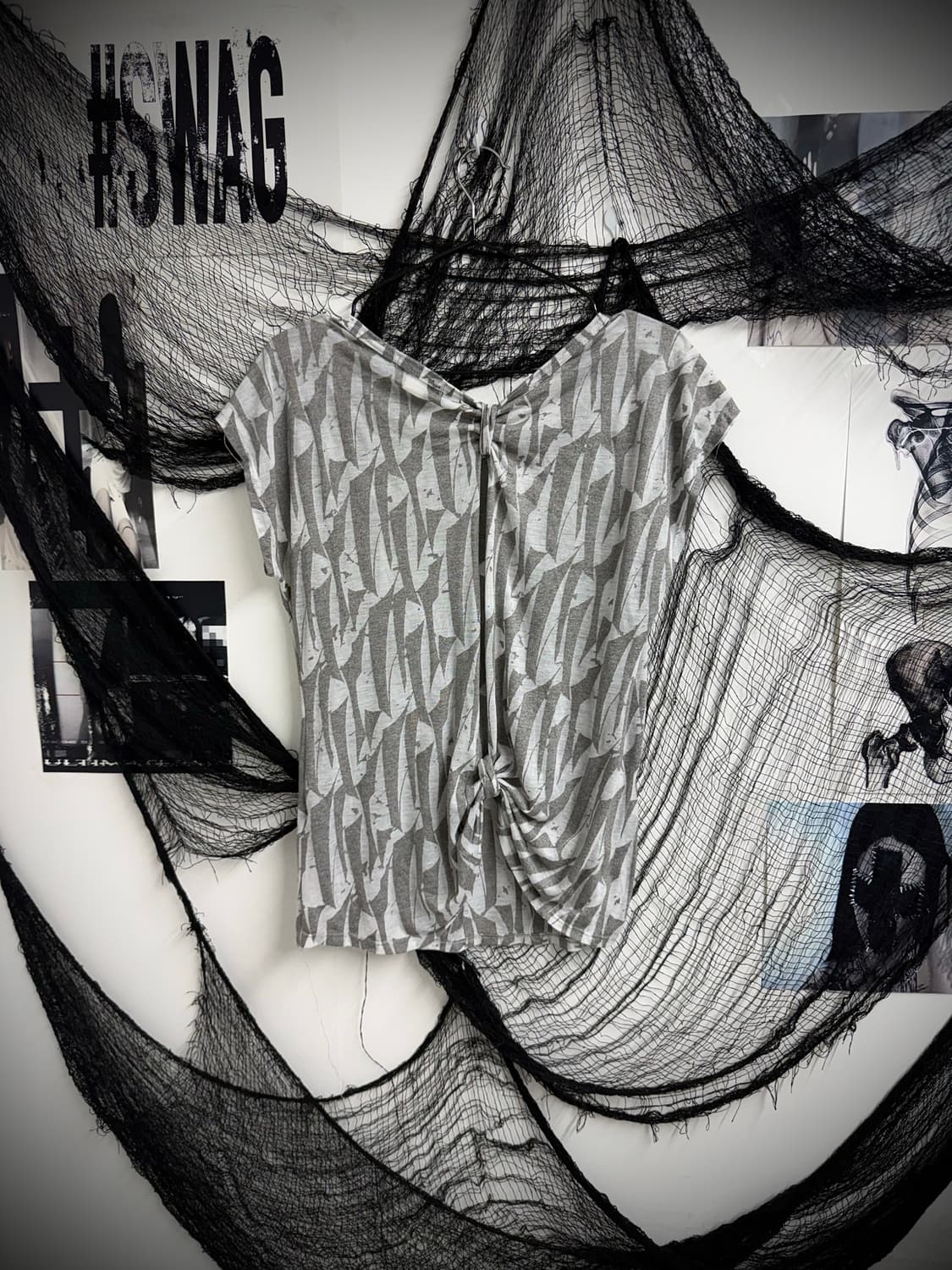 Pattern back detailed halfsleeve 상품이미지4