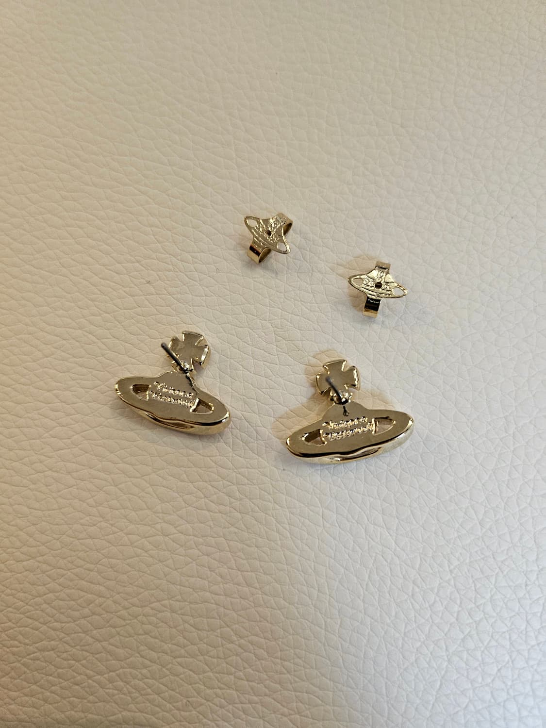 비비안웨스트우드 업사이클링 진주 핑크우주선 귀걸이 상품이미지5