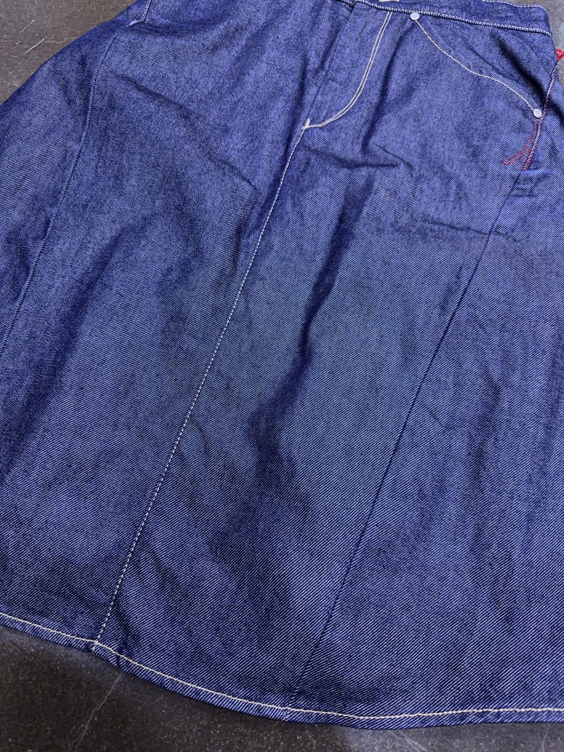 리바이스 엔지니어드진 백 절개 라인 데님 청 스커트 28 상품이미지6