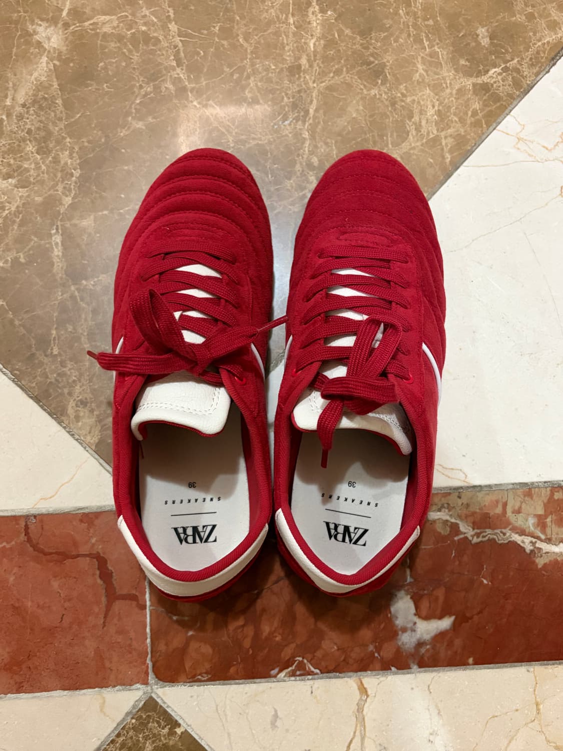 자라 퀼팅 런닝 스니커즈 레드 상품이미지5