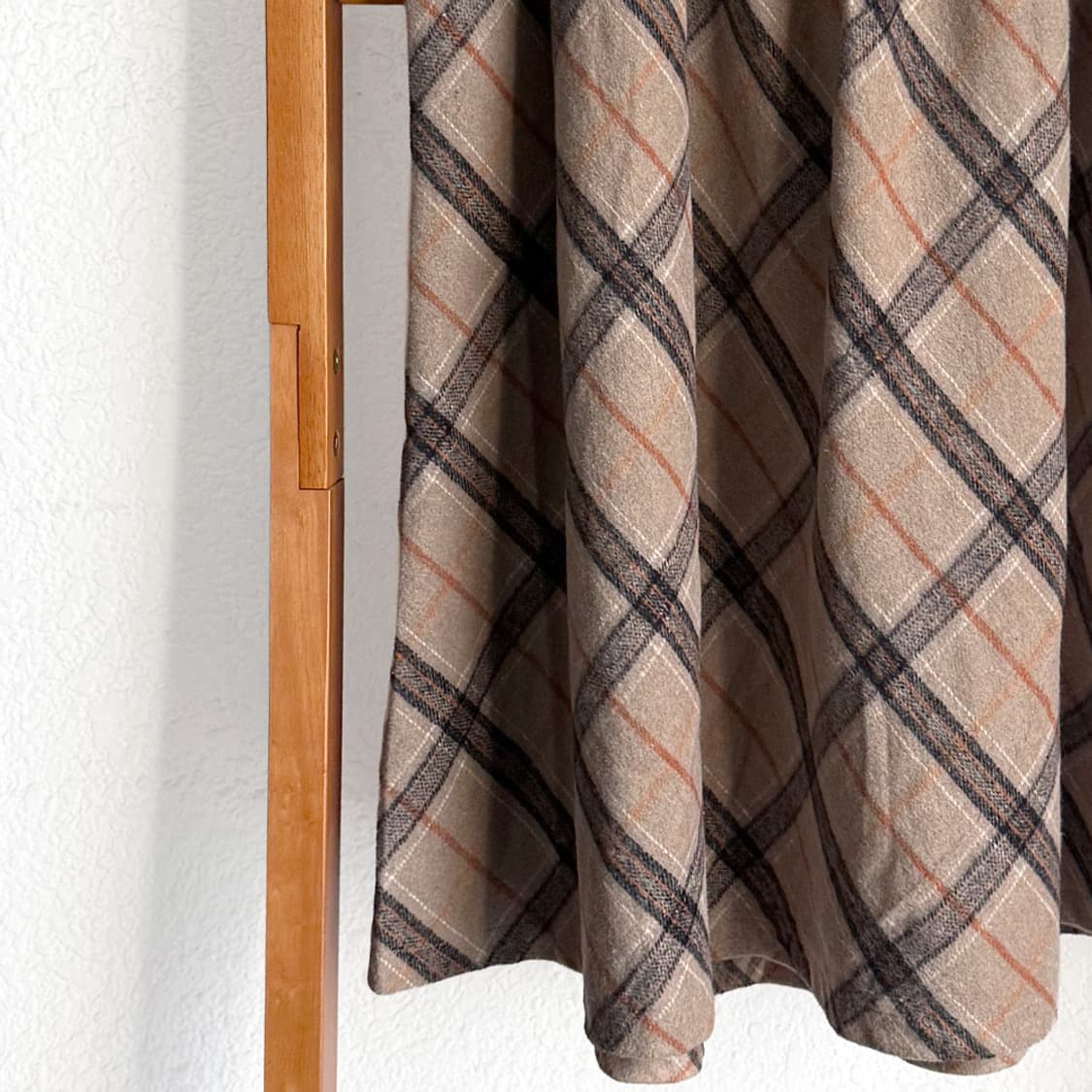 마루체크 소프트 플레어 스커트 상품이미지3