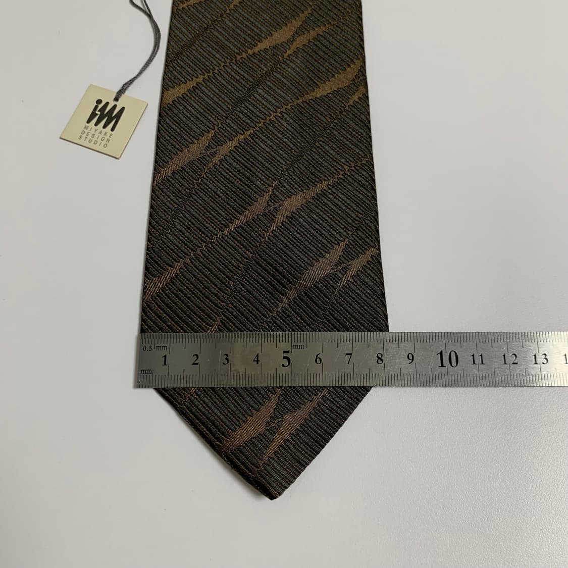 이세이미야케 명품넥타이 100실크 택 달린 상품 클래식룩 A+등급 상품이미지10