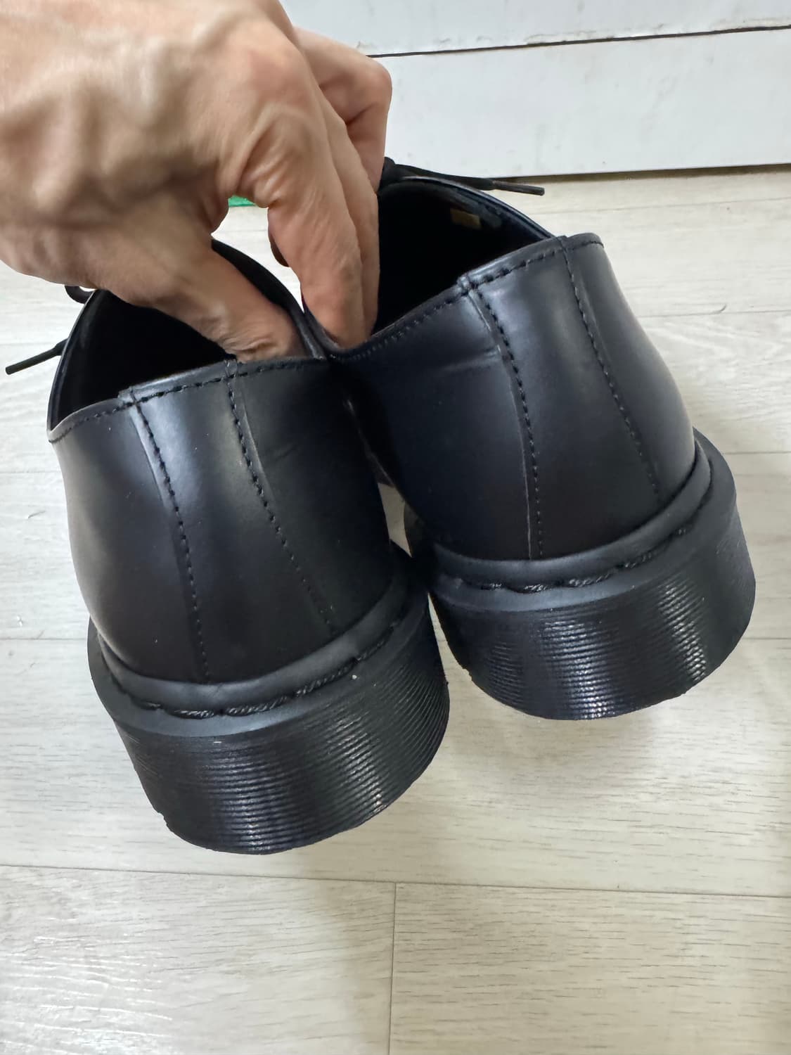 닥터마틴 1461 모노 UK9 280 상품이미지2