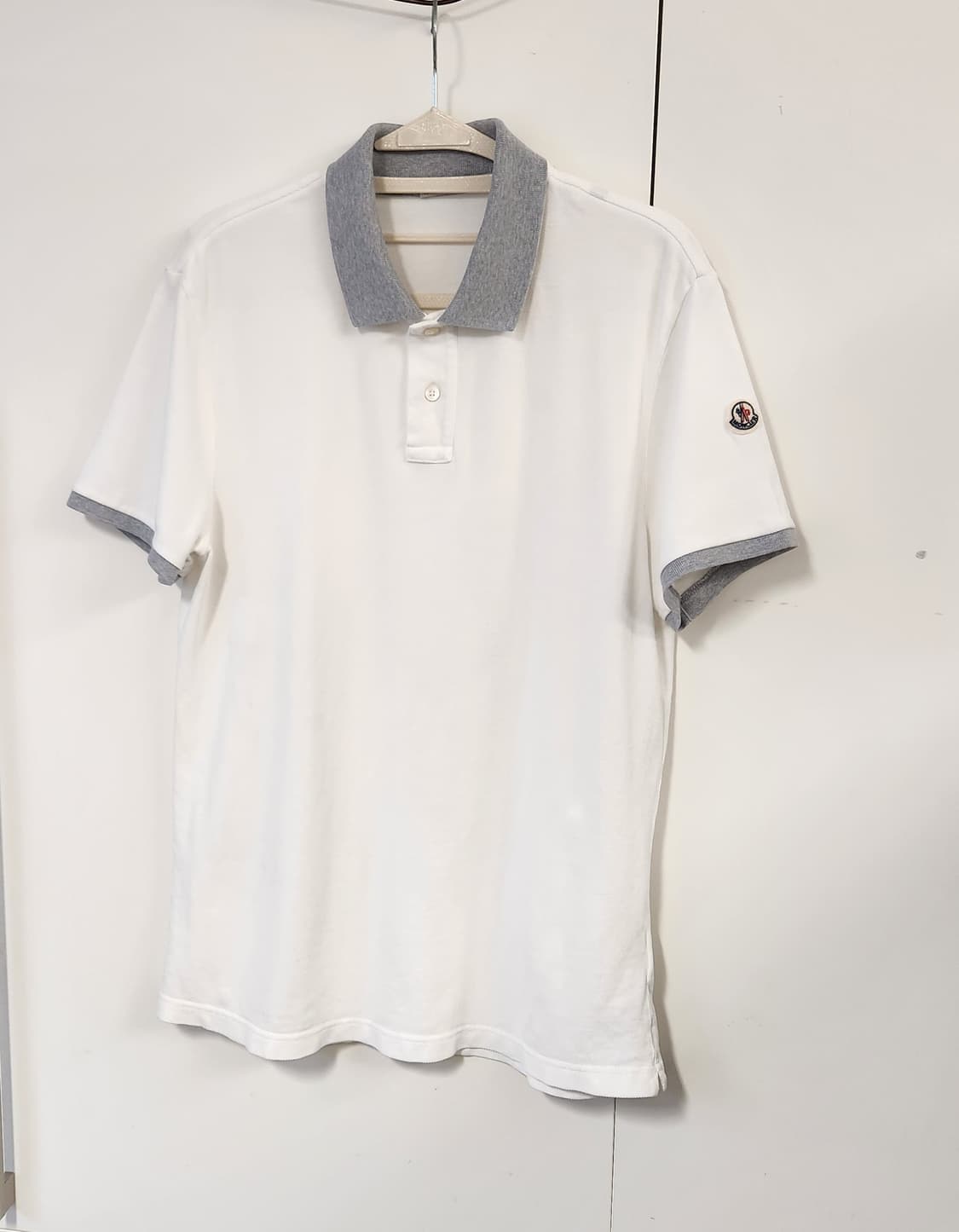 몽클레어 정품 카라 반팔 폴로티 L (95-100) 상품이미지1