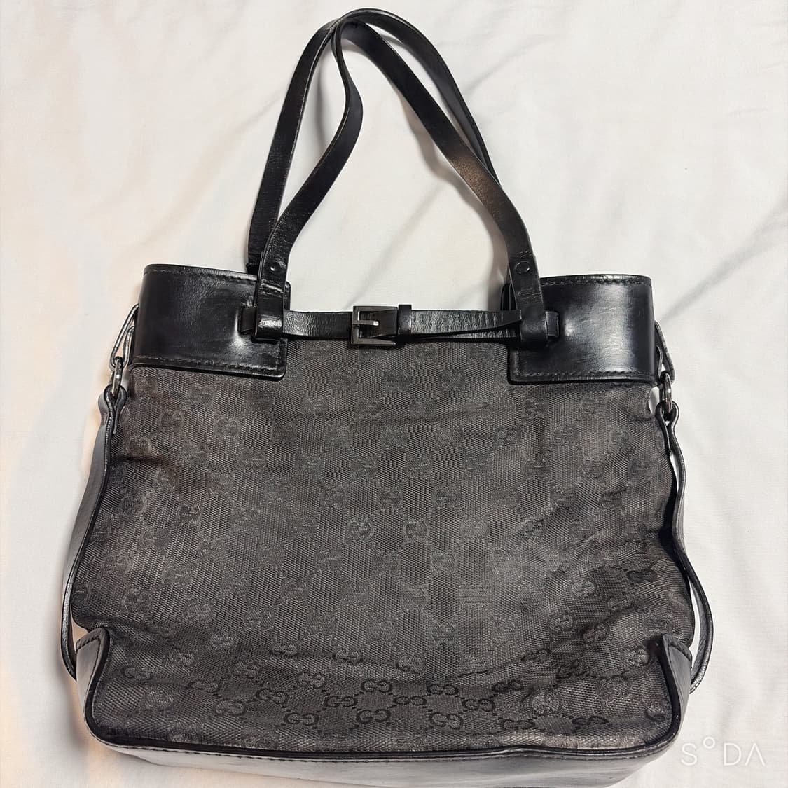 구찌 GG로고 시마 캔버스 스퀘어 토트백 상품이미지1