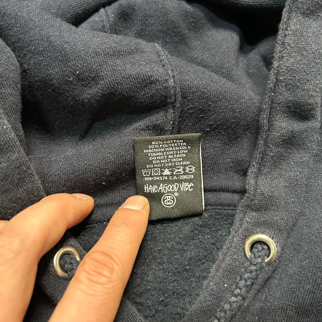 스투시(Stussy) 블랙 베이직 로고 후드티 상품이미지6