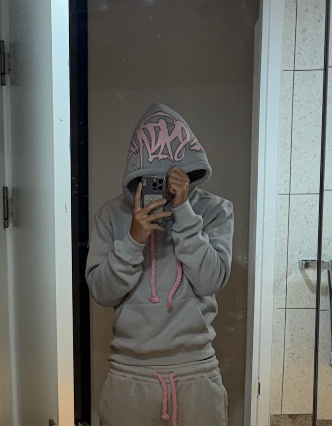 시나월드 후드티 상품이미지2