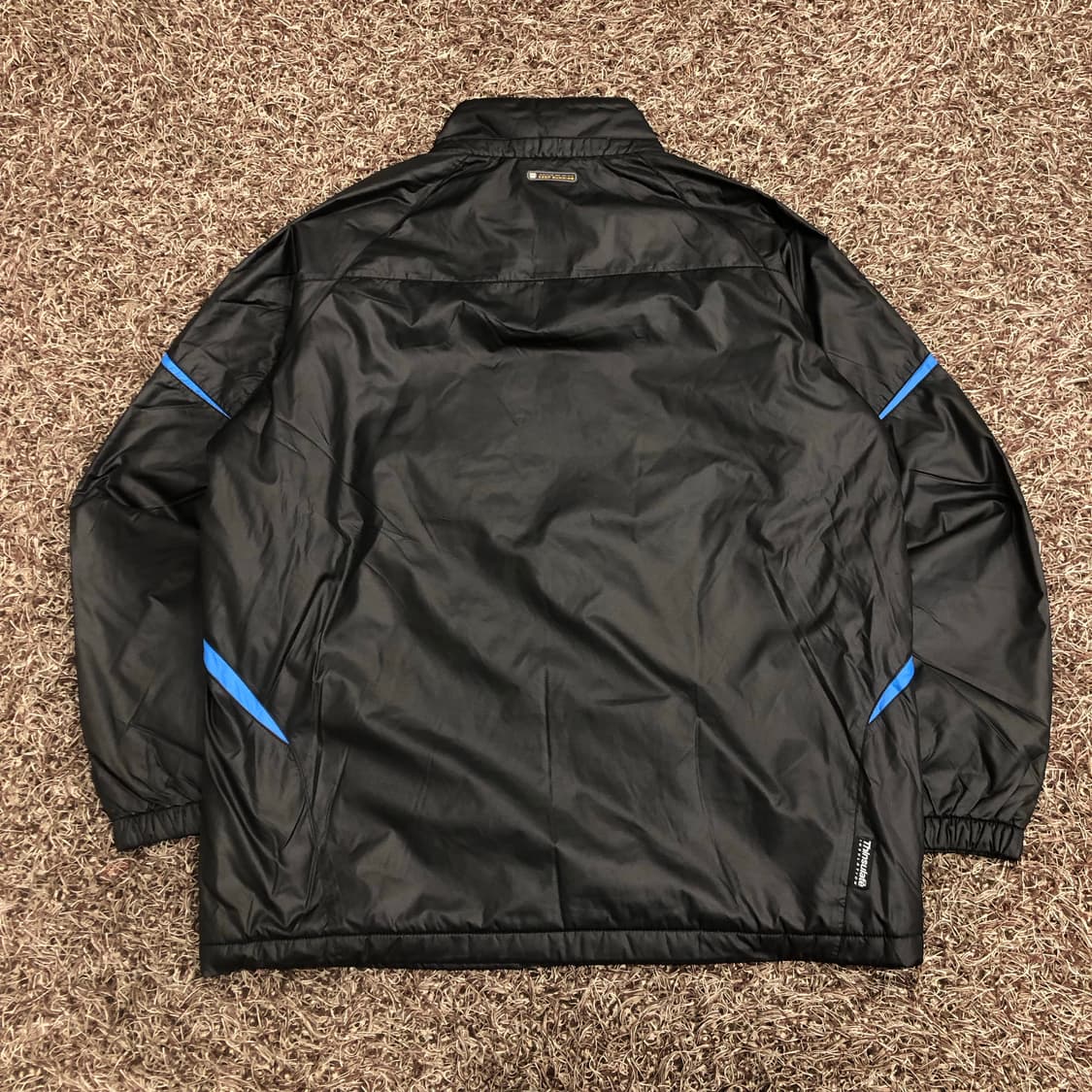 아식스 올드스쿨 바람막이 점퍼 상품이미지4