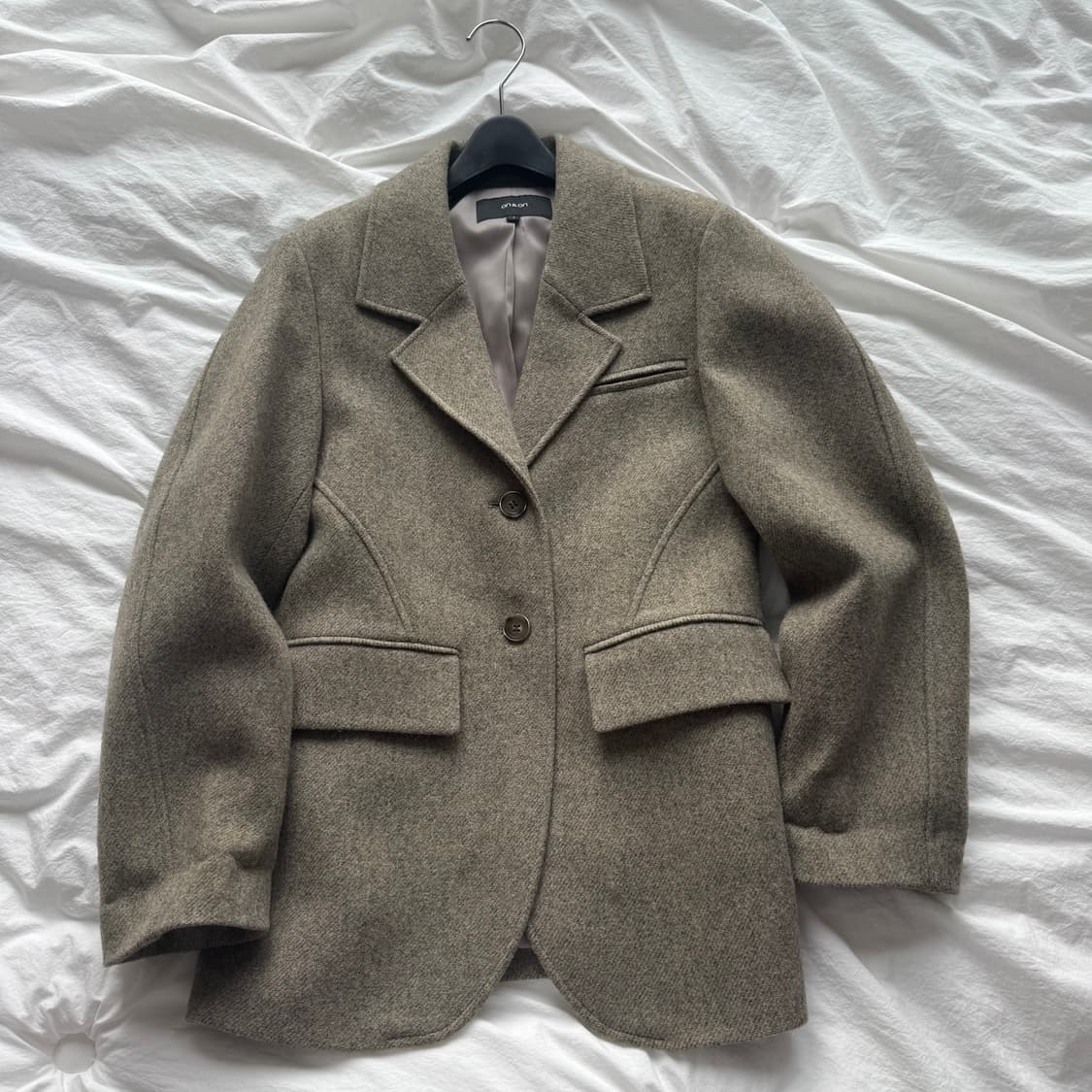 온앤온 벌룬 슬리브 울 자켓 상품이미지3