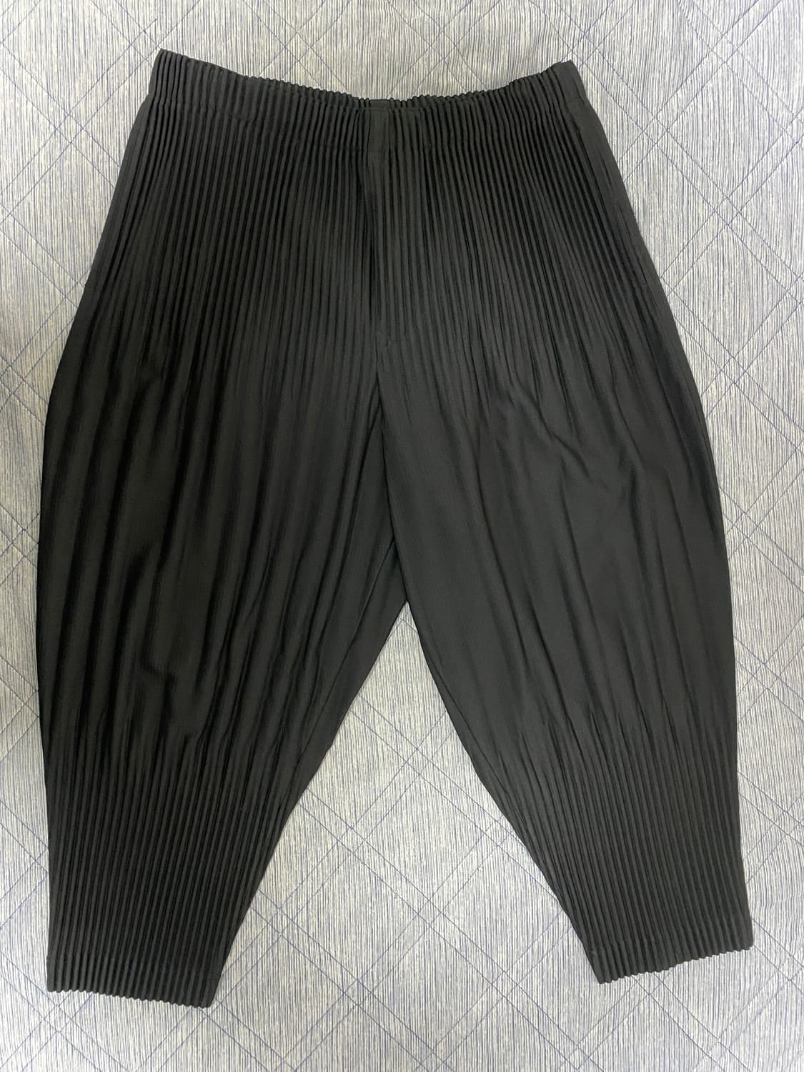 옴므플리세 바지 블랙 3 상품이미지1