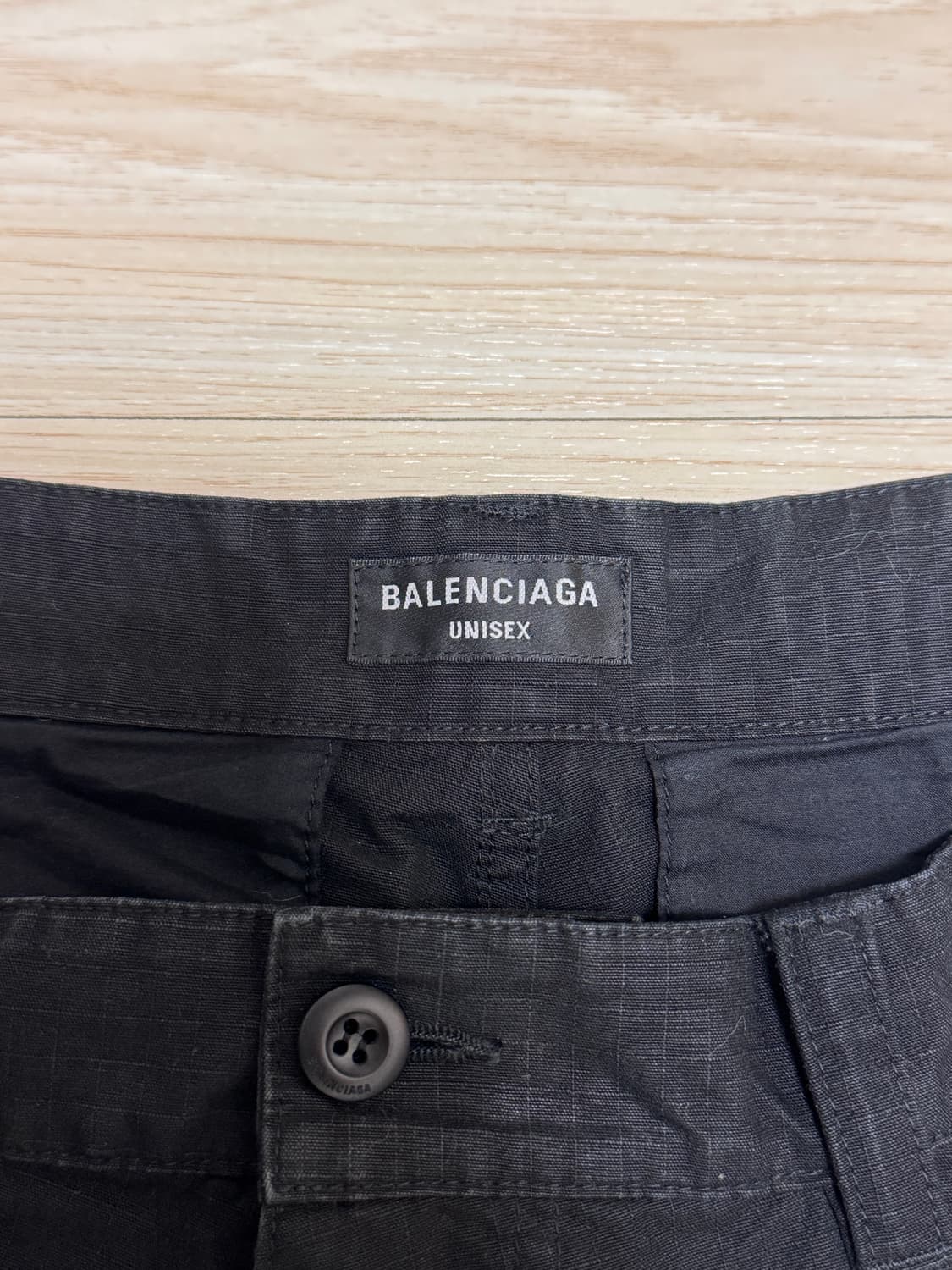 [46] 발렌시아가 풀드 카고팬츠 블랙 상품이미지3
