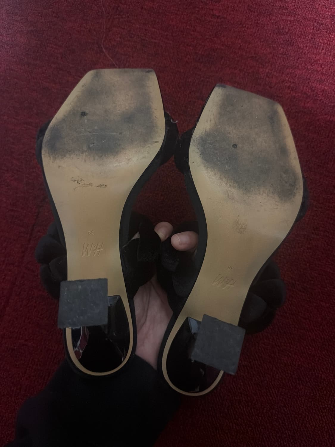 H&M 벨벳 오픈토힐 상품이미지2