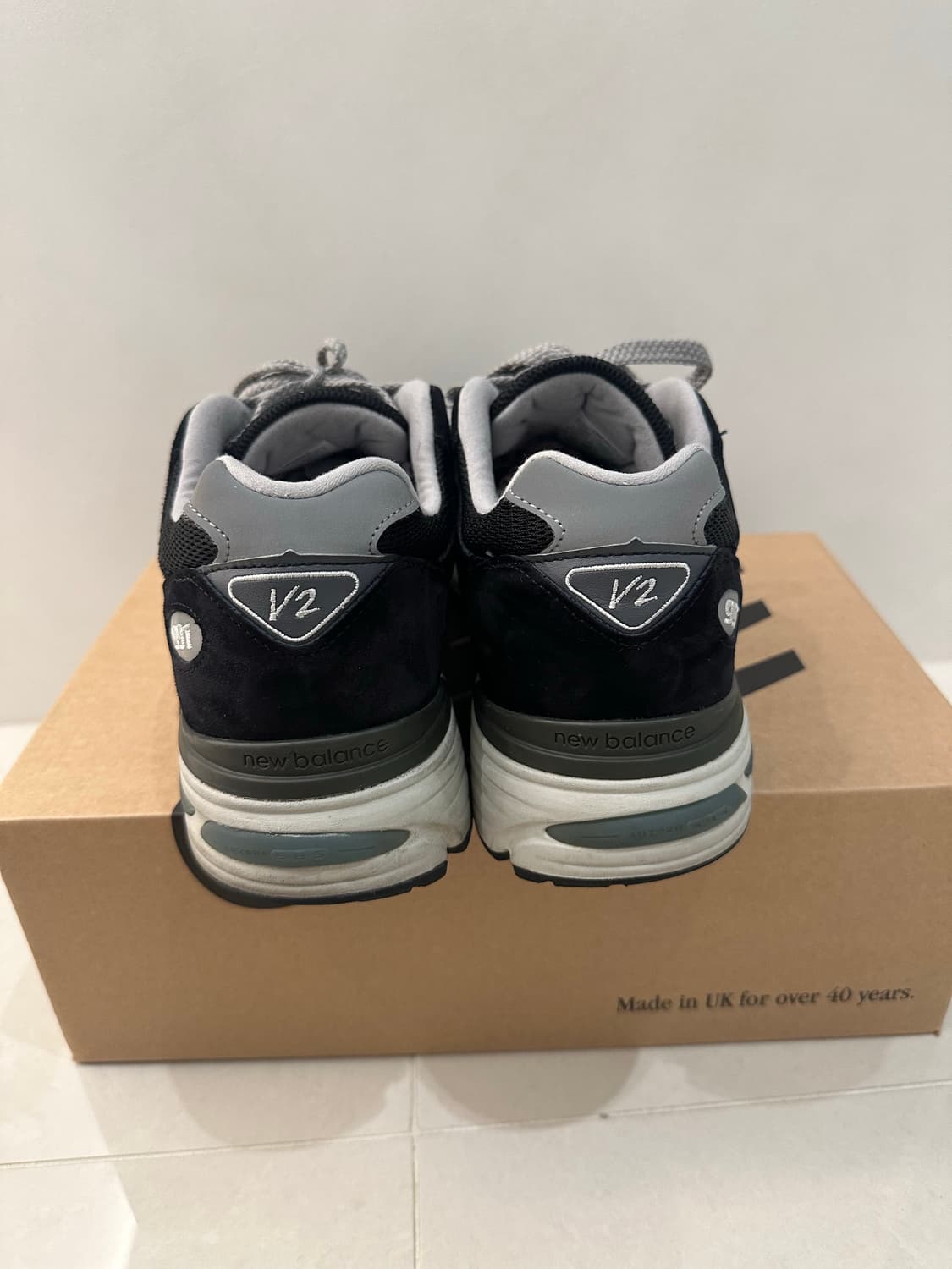 [USED][280] NEW BALANCE 991v2 BLACK 상품이미지3