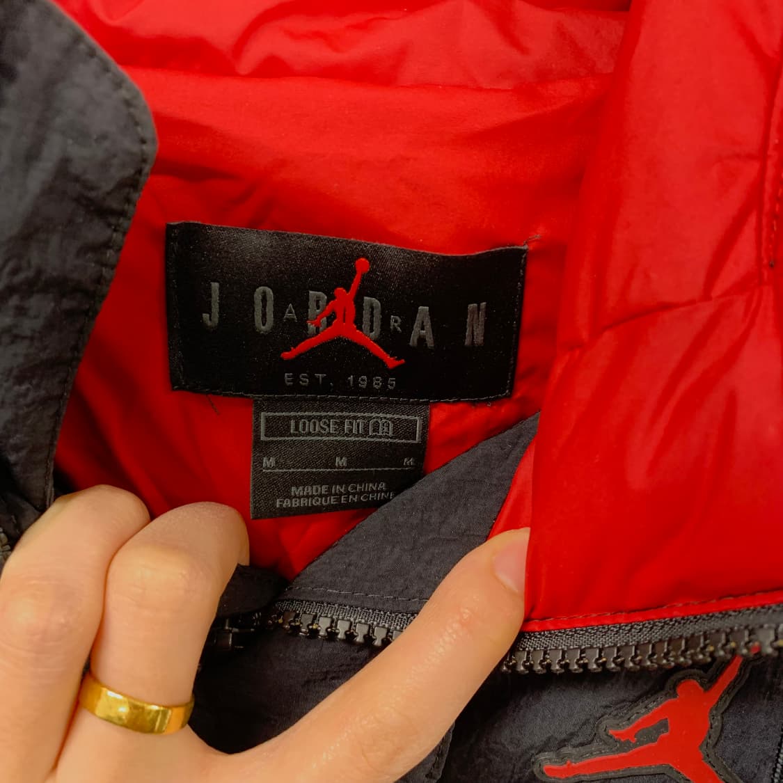 조던 에센셜 나일론 푸퍼 다운 패딩 자켓 상품이미지7