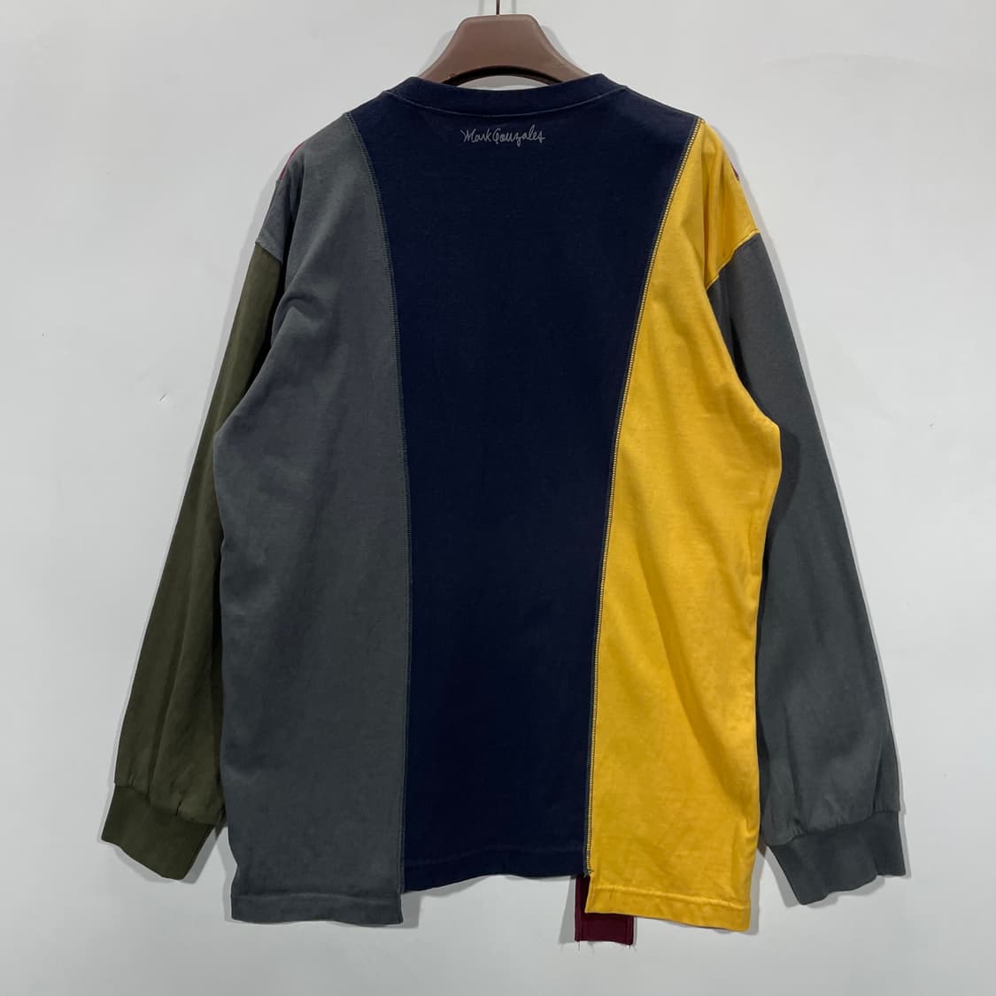 마크곤잘레스 바나나 컬러블록 긴팔 티셔츠 상품이미지2