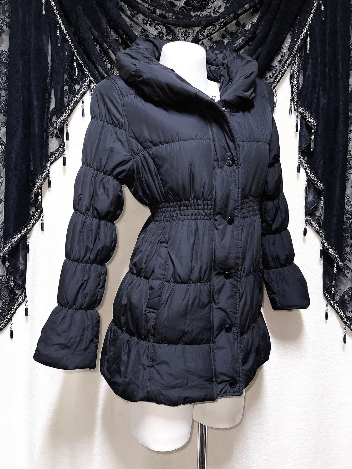 오네갸루 로맨틱고딕 고스펑크 페미닌 블랙 셔링 패딩 점퍼 핀터 시부야 상품이미지1