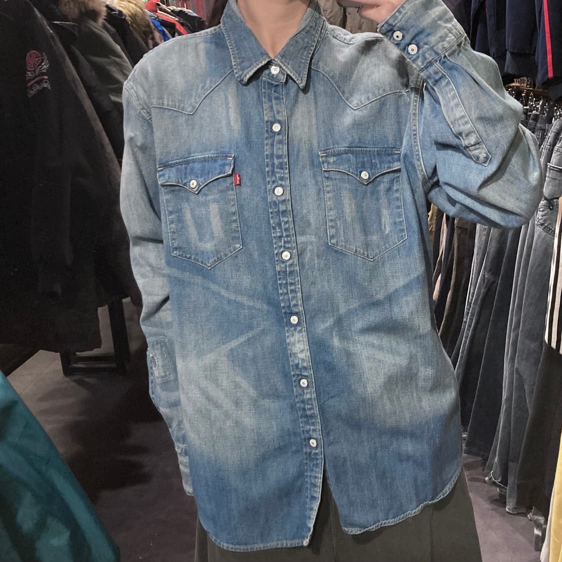[IM] 리바이스 스냅 버튼 중청 데님 셔츠 상품이미지3