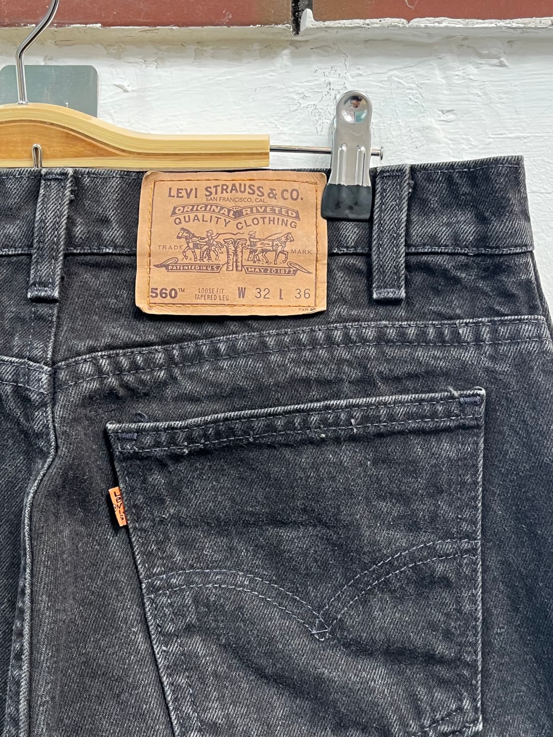 Levis 560 리바이스 오렌지탭 루즈 테이퍼드 블랙 데님 팬츠 W32 상품이미지6